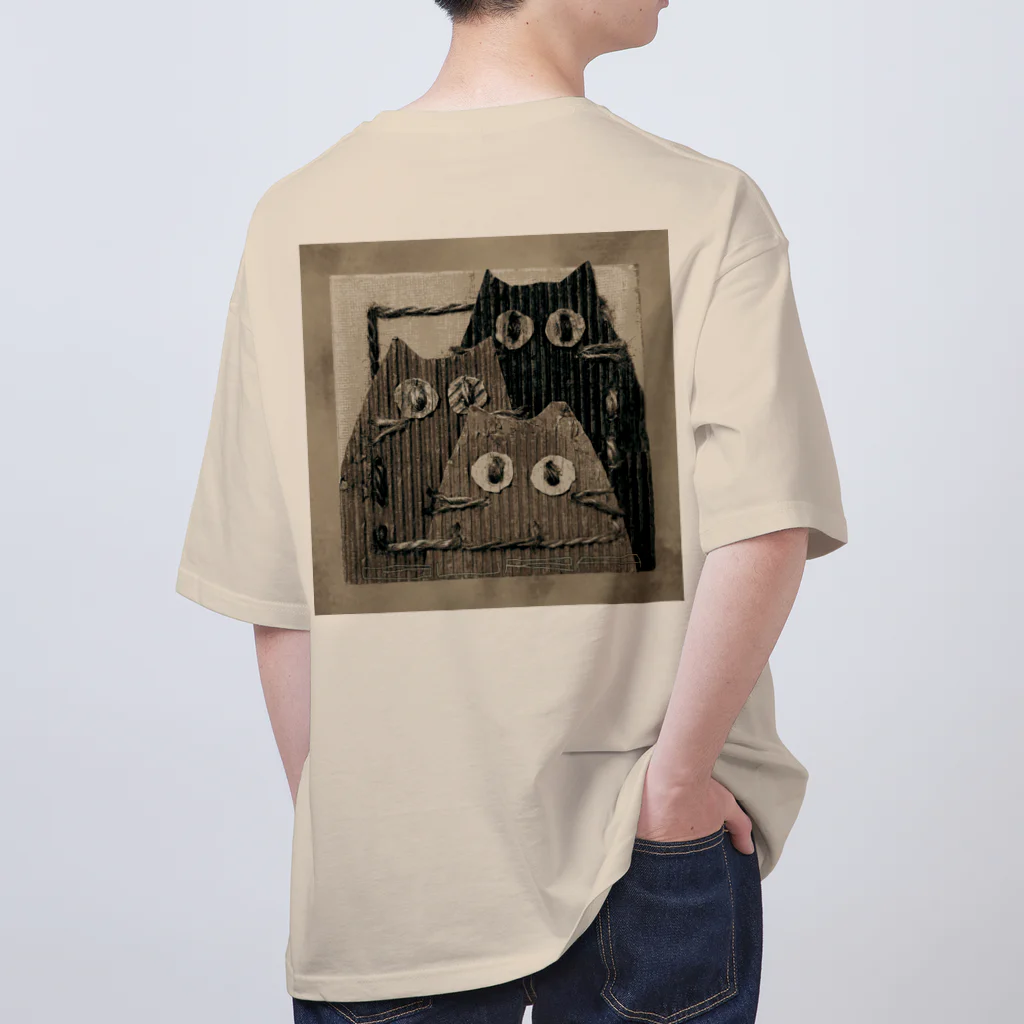 ぐら(GURA)のネコ家の肖像&ながぐつにはいったこねこ Oversized T-Shirt