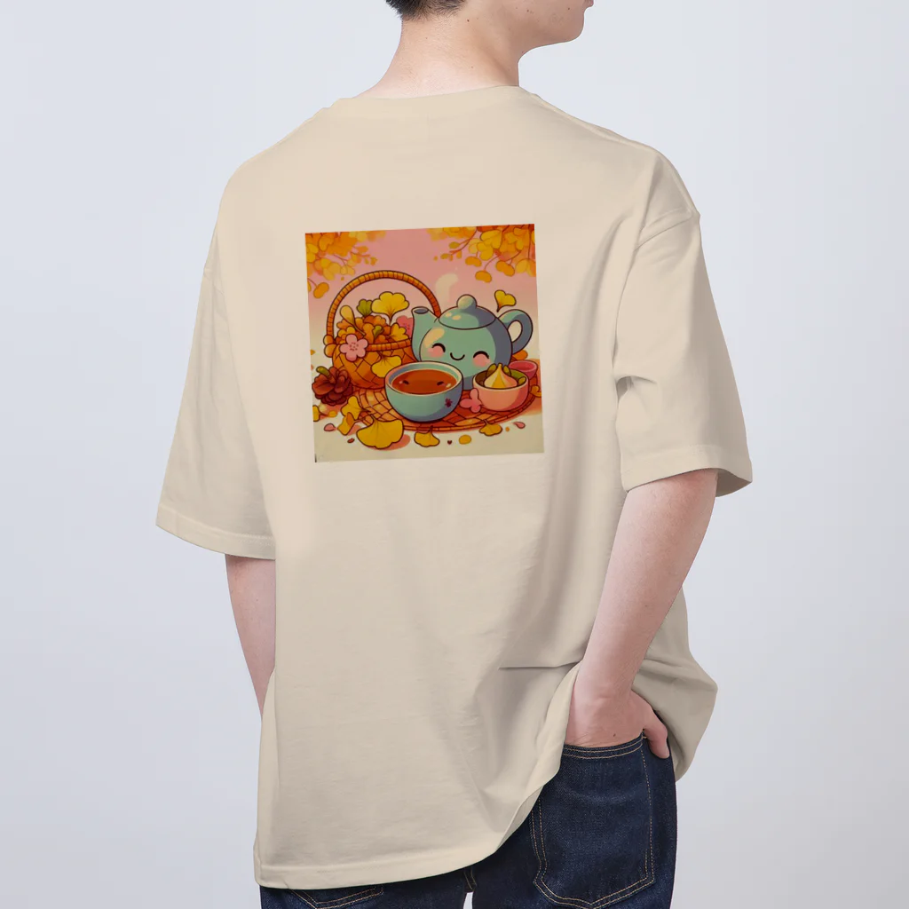 chapinnuのイチョウと紅茶シリーズ① Oversized T-Shirt