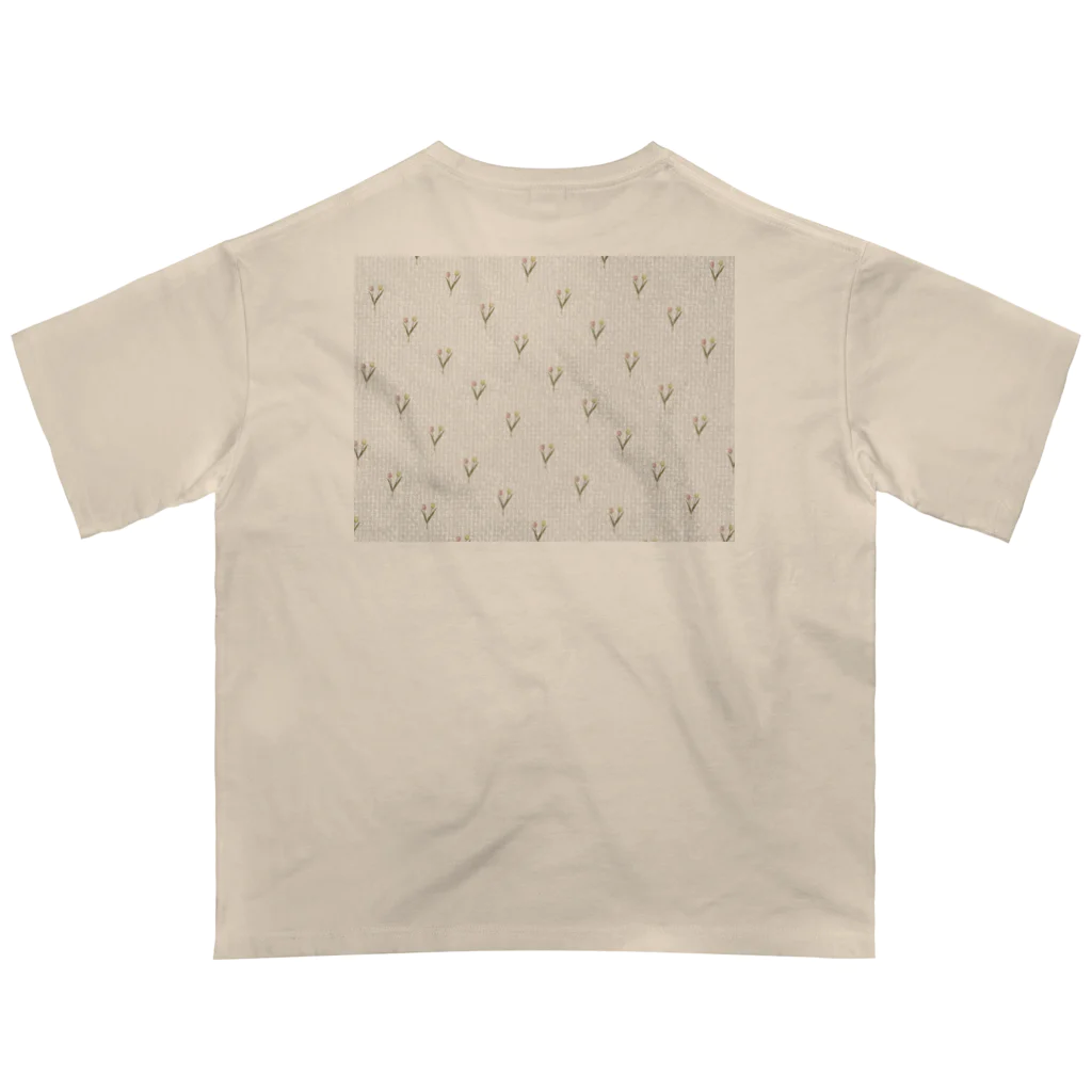 rilybiiのCherry blossom and lemon tulips . Oversized T-Shirt