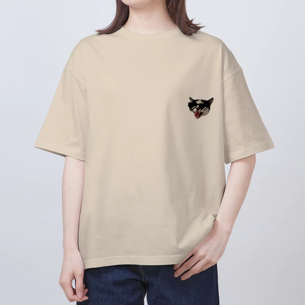 OnOsan家の宇宙猫 Oversized T-Shirt