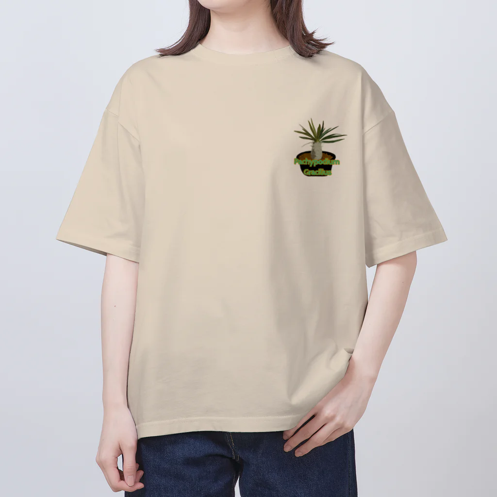 momoのPachypodium Gracilius オーバーサイズTシャツ