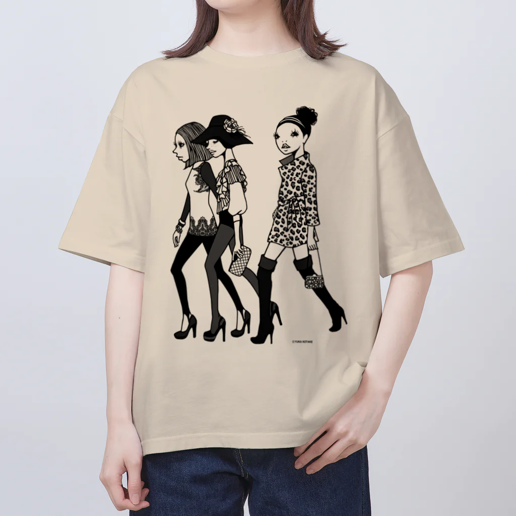 イラストレーターこたけゆか 公式オリジナルグッズのHEY LADIES!  オーバーサイズTシャツ