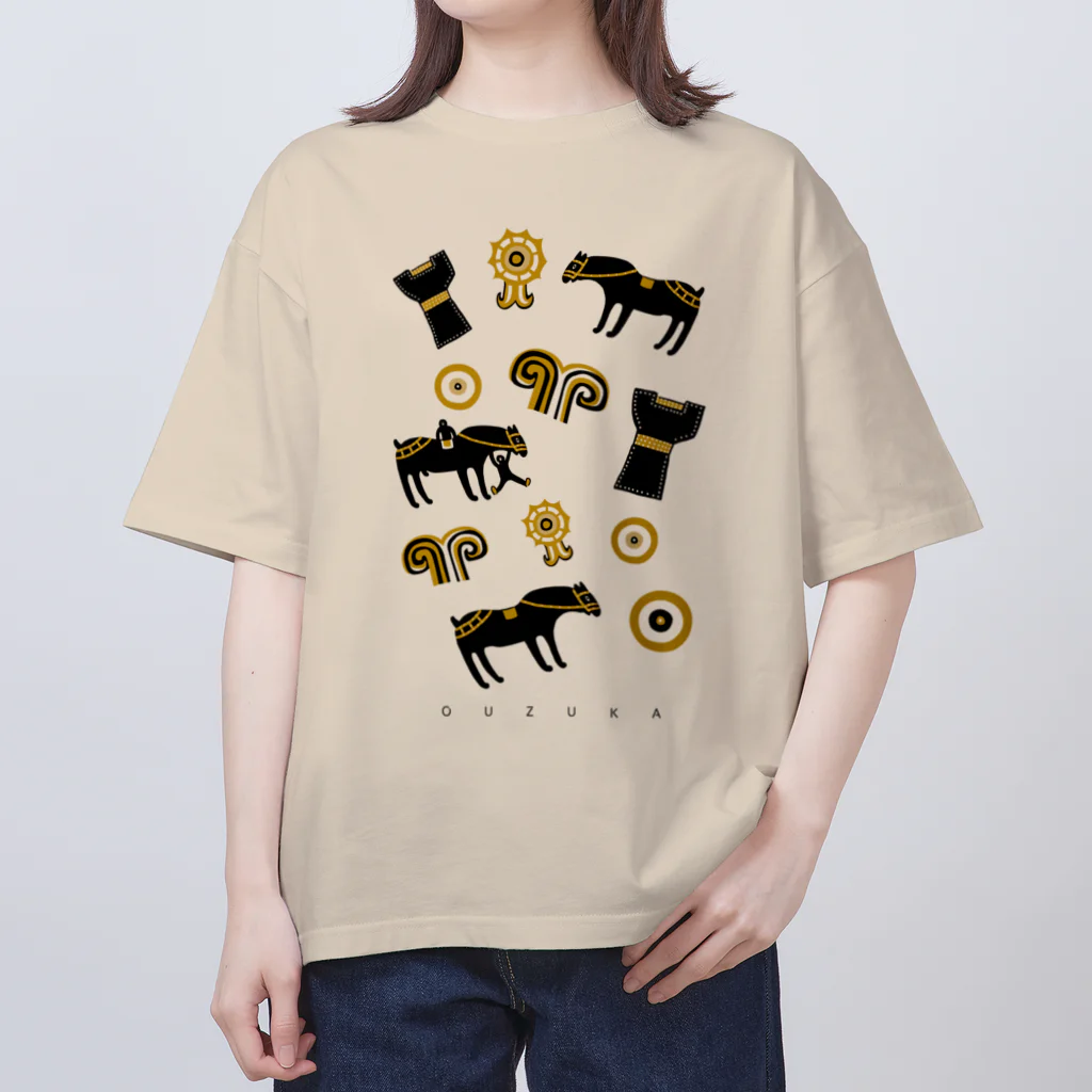 chika_shirakawaの古代シリーズ▲▼▲▼王塚古墳の馬と紋様 Oversized T-Shirt