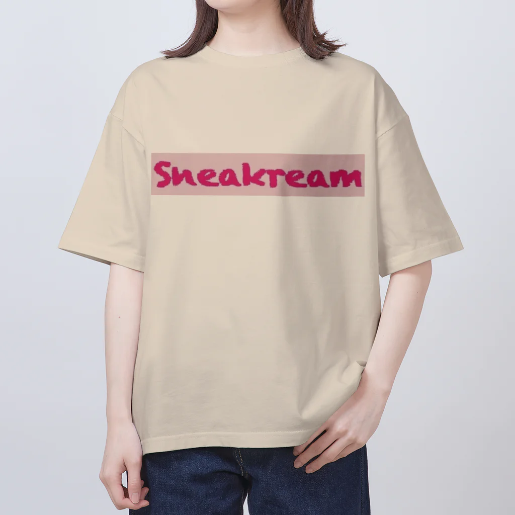 Sneakreamのストロベリーアイスクリームスニーカー オーバーサイズTシャツ