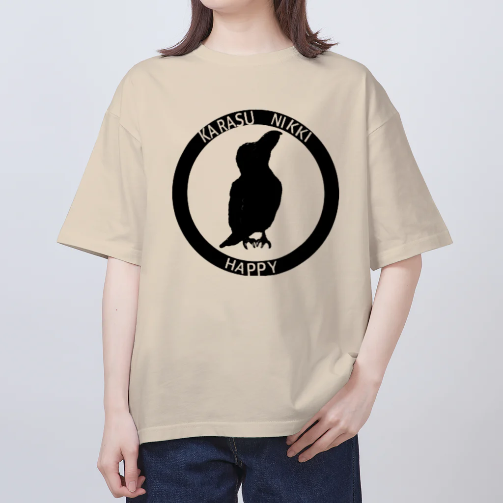 パート主婦しずかのオリジナルイラストグッズのカラス日記ロゴ入りシルエットハッピー Oversized T-Shirt