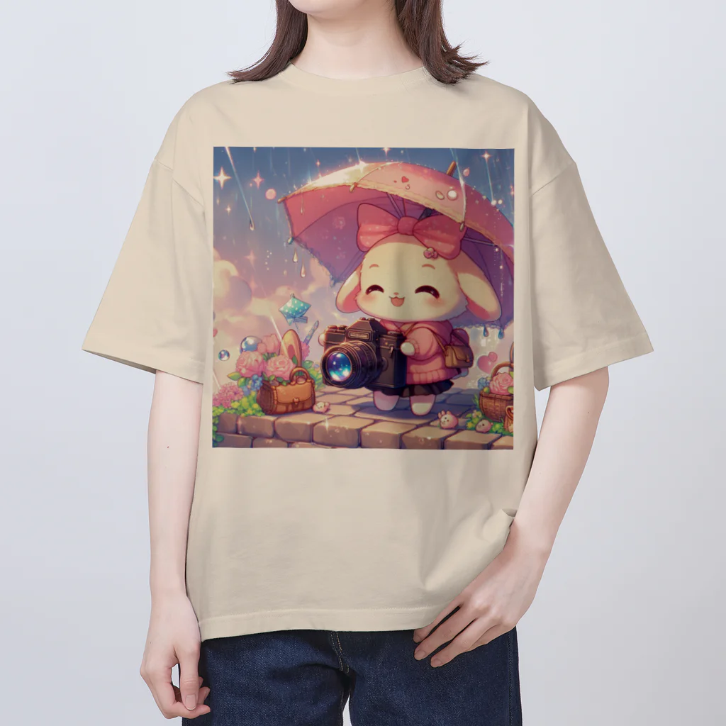 かるるんショップのカメラと傘とうさぎと オーバーサイズTシャツ