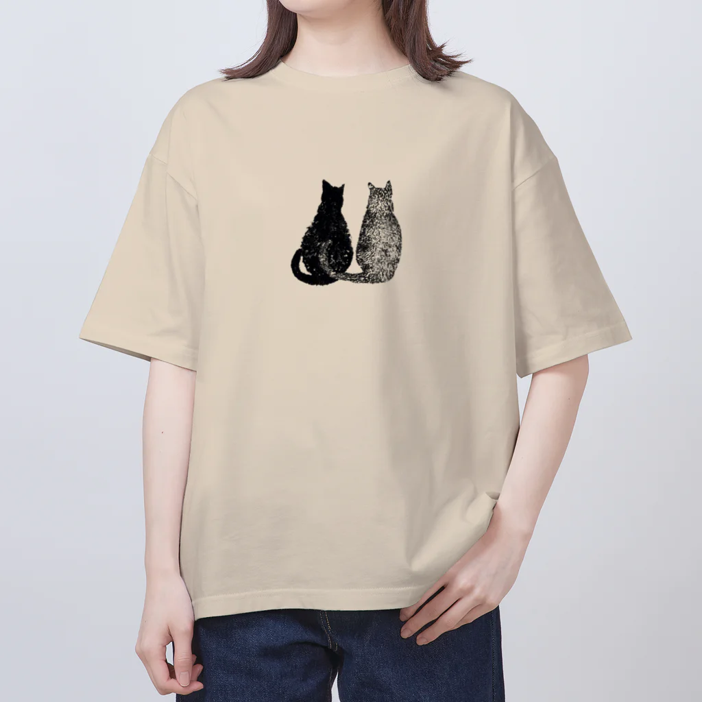 shokomumuの猫の尻尾に表れる 隠しきれない気持ち Oversized T-Shirt