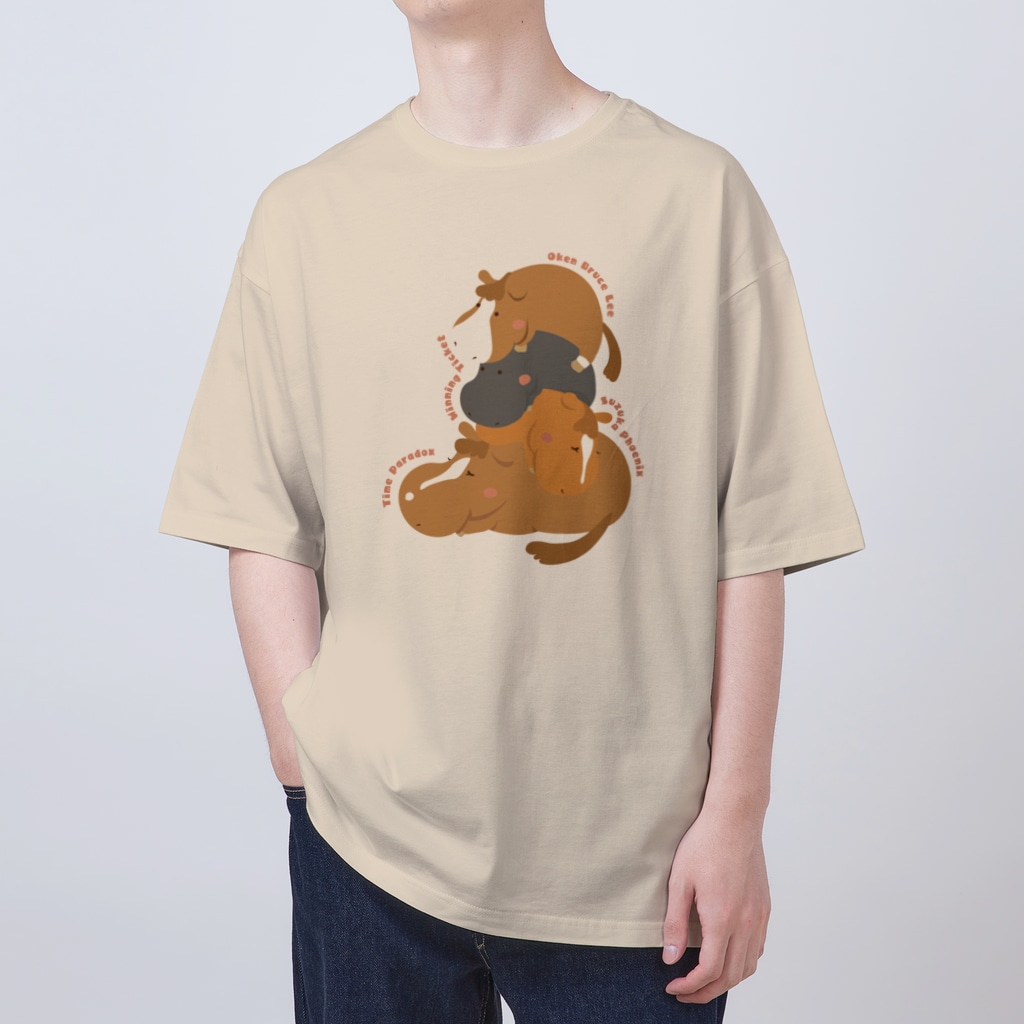 Loveuma. official shopのまんまるおデブうま by AERU Oversized T-Shirt