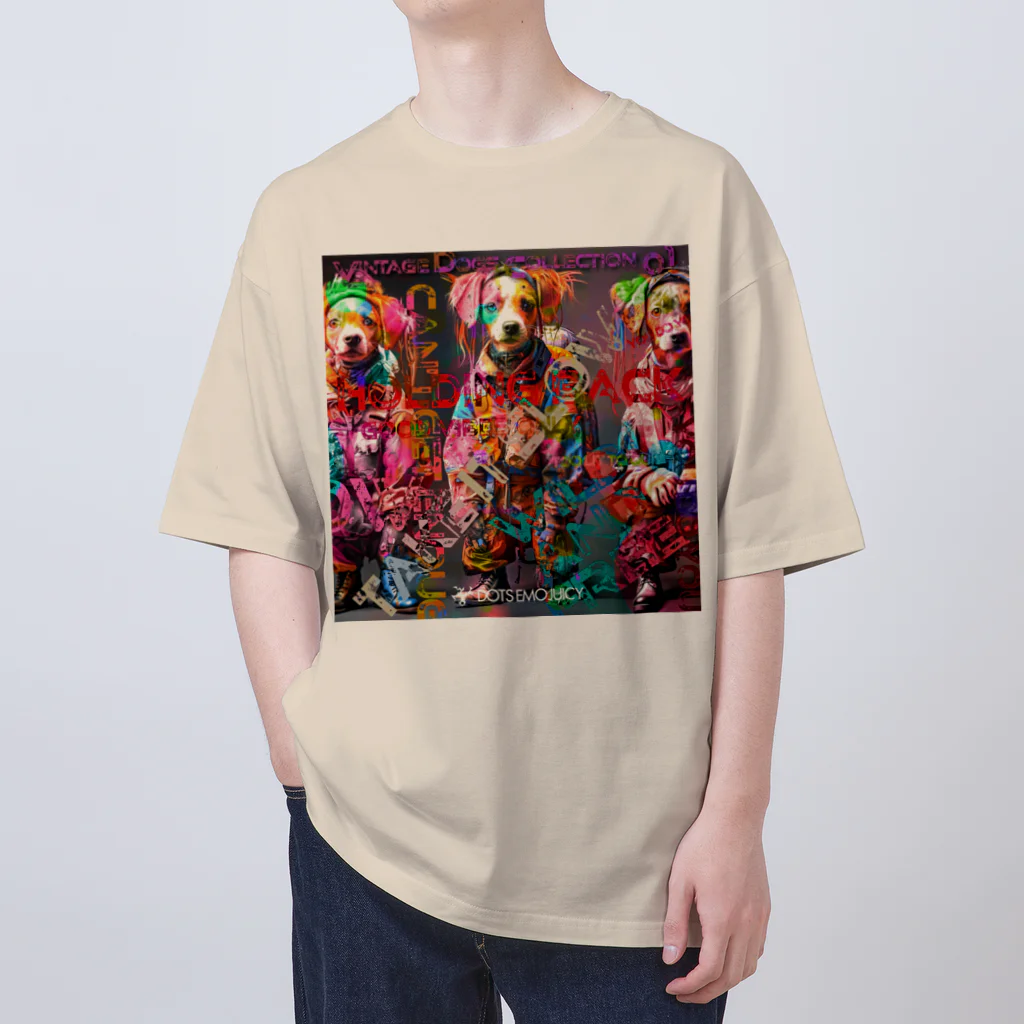 DOTS EMO JUICYのVintage Dogs Collection 01_C オーバーサイズTシャツ