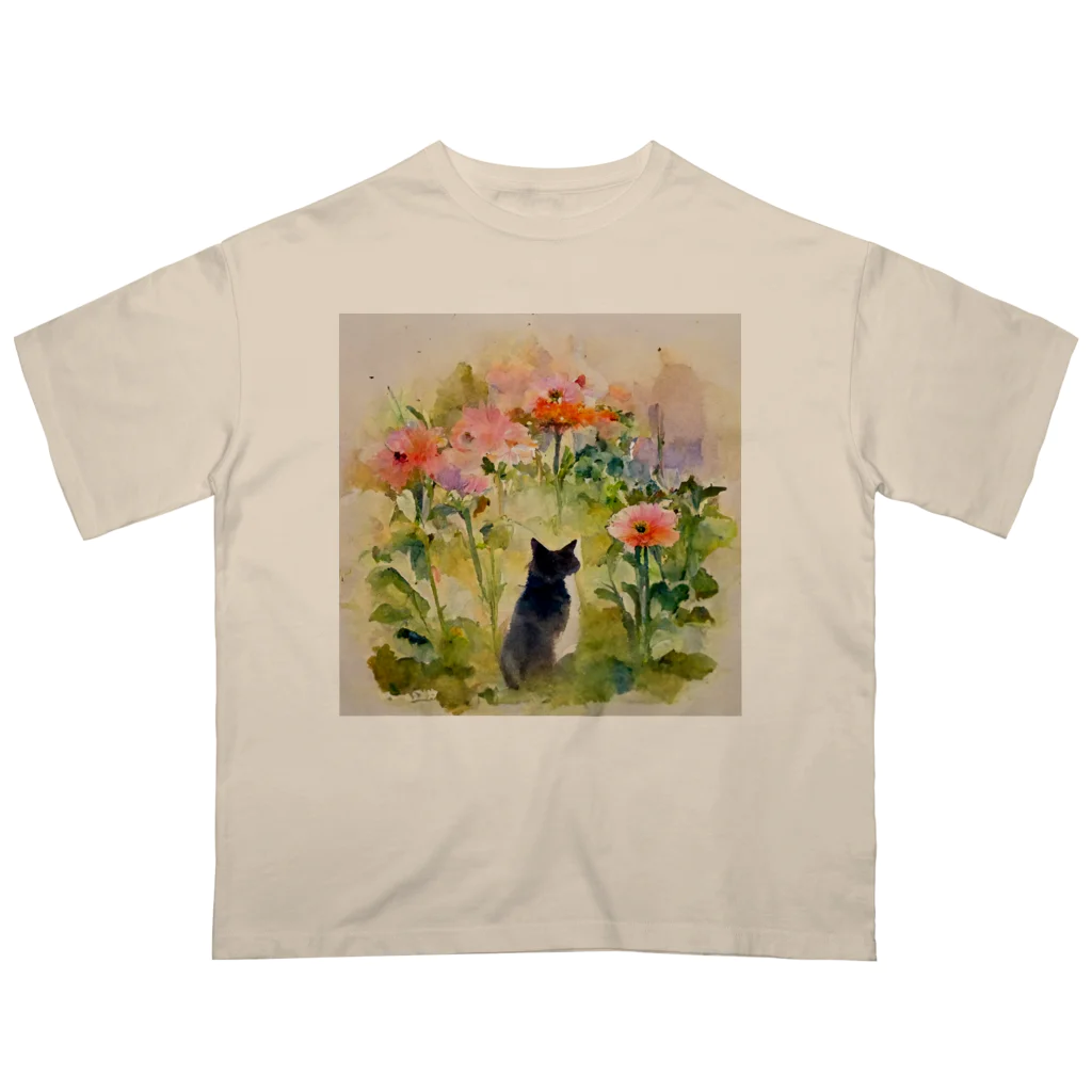 ccaattの花畑に迷い込む猫 オーバーサイズTシャツ