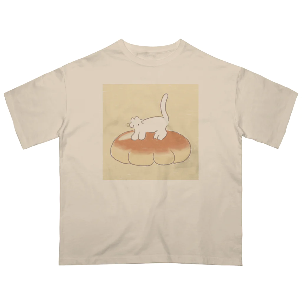 ときえだ みずきのクリームパンとねこ Oversized T-Shirt