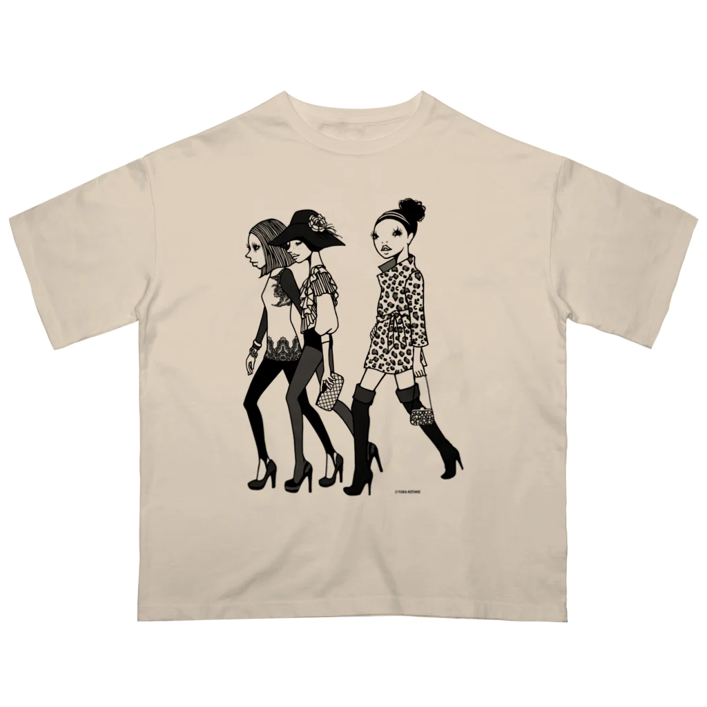 イラストレーターこたけゆか 公式オリジナルグッズのHEY LADIES!  Oversized T-Shirt