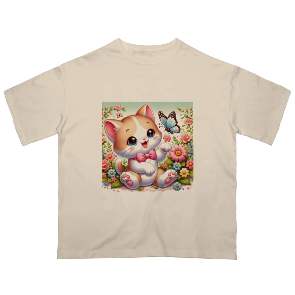 Enigma_Whispererのリボン子猫 Oversized T-Shirt