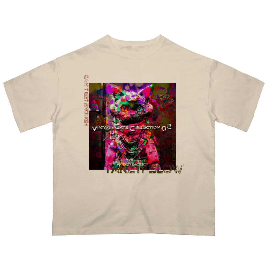 DOTS EMO JUICYのVintage Cats Collection 02 オーバーサイズTシャツ