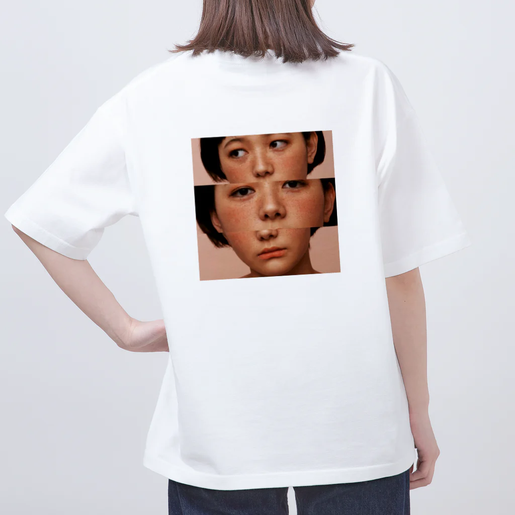 自己顕示欲ショップの側kasuchan Oversized T-Shirt