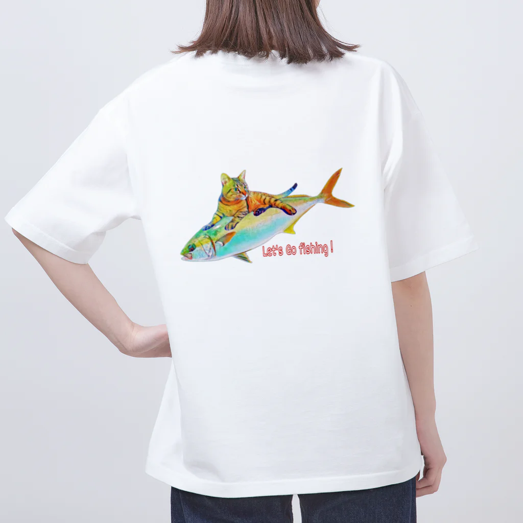 ニャンウィズのアニキのお魚ゲットだぜ 海version オーバーサイズTシャツ