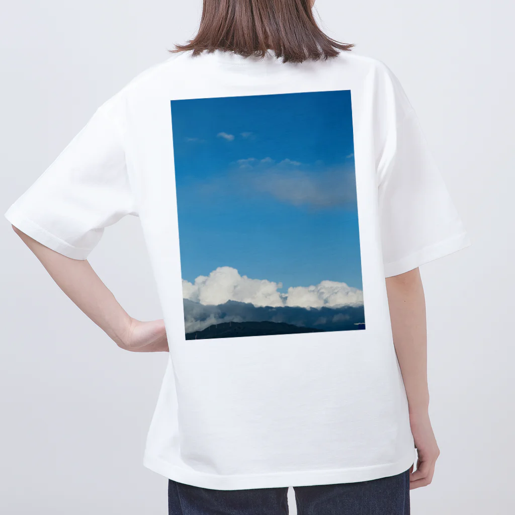 k_cloudart official shopのKUMO KUMA オーバーサイズTシャツ