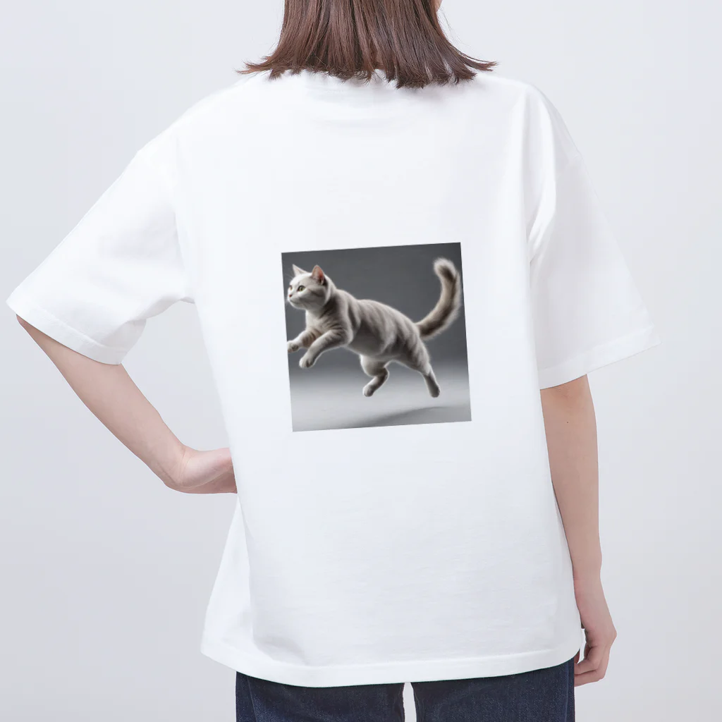 tanukidaifukuの猫ジャンプ オーバーサイズTシャツ