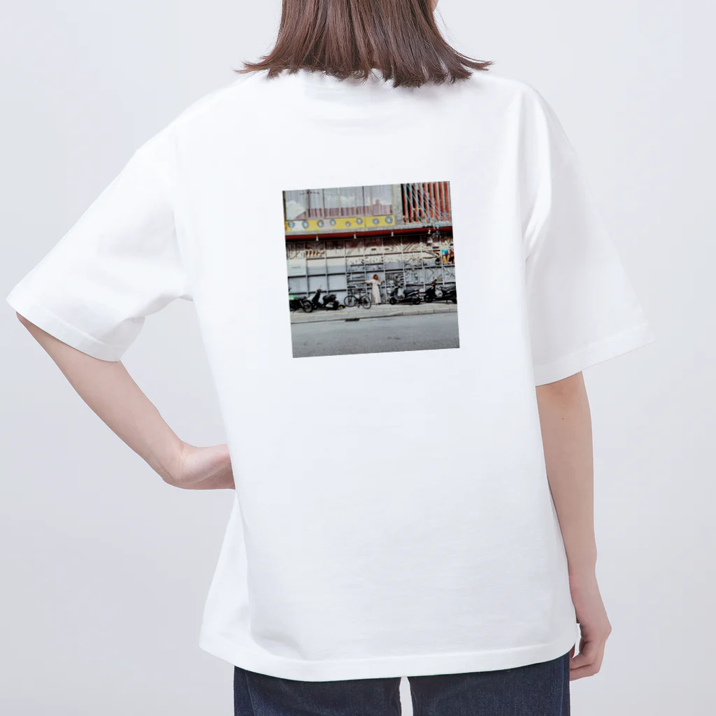 White-HoleのArt＋kinbaku Oversized T-Shirt