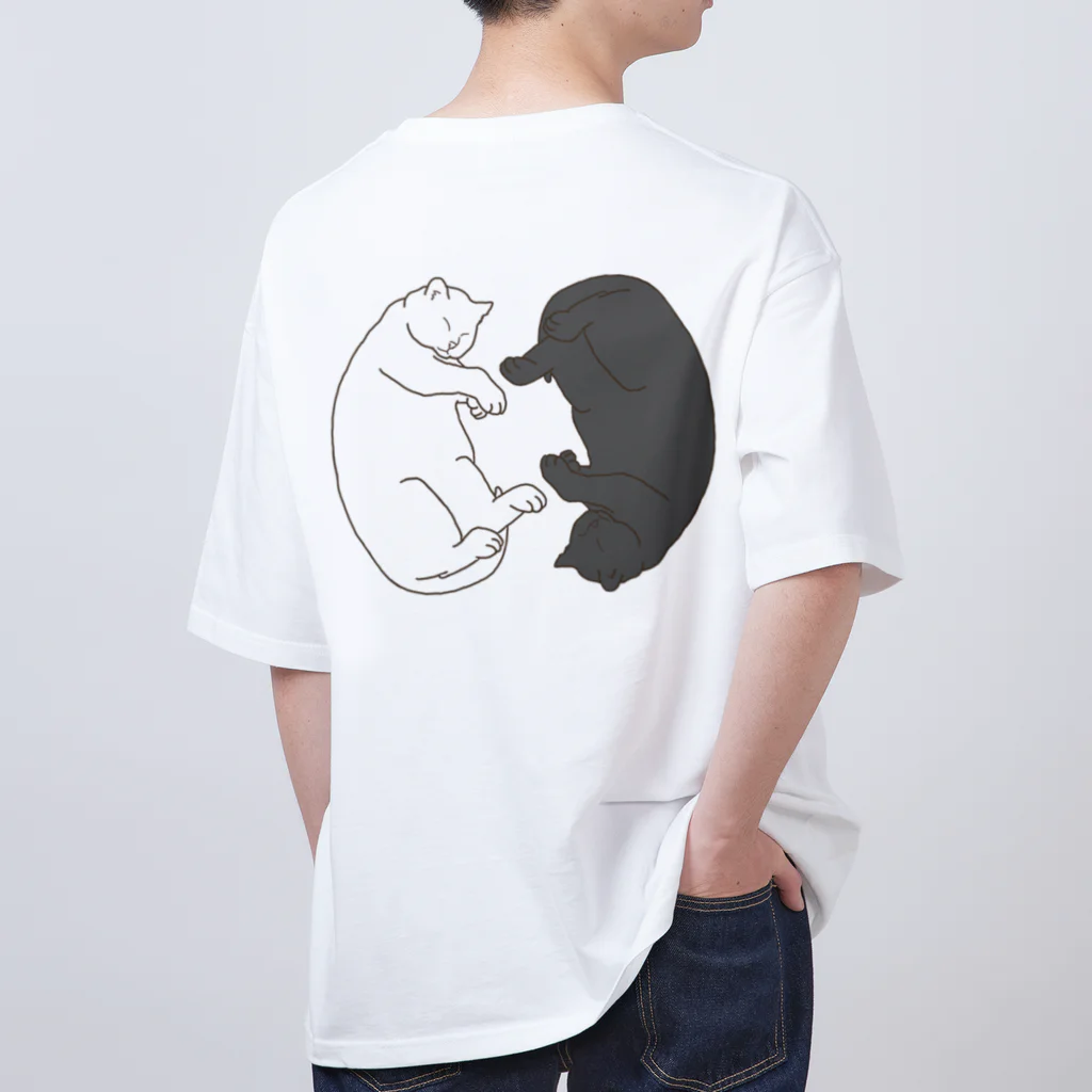 まるのねこみせの猫勾玉-にゃがたま- オーバーサイズTシャツ