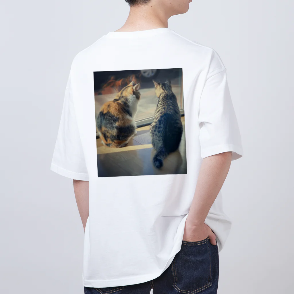 hi0922beのwe fight but we get along Oversized T-Shirt