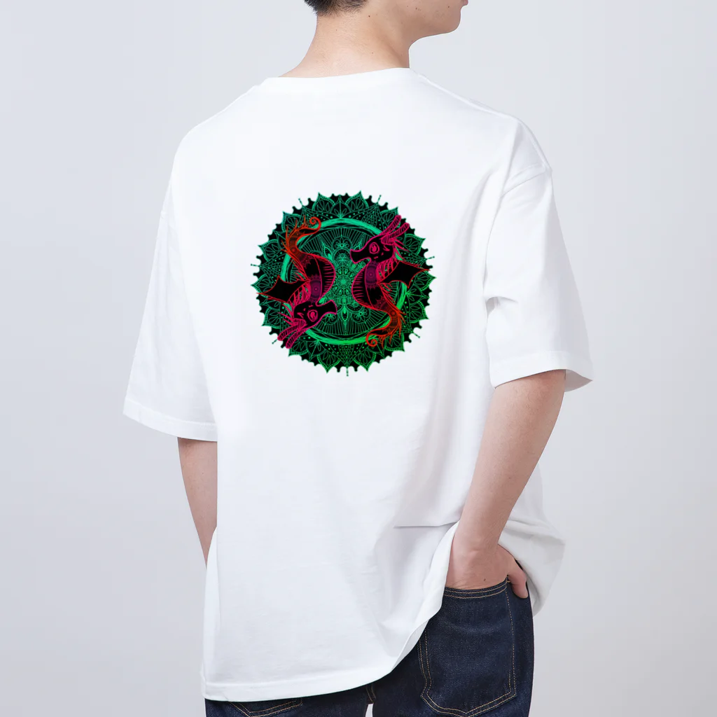 ﾈﾓﾌｨﾗのタツノオトシゴ 曼荼羅 Oversized T-Shirt