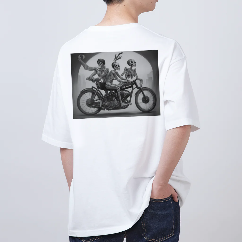 Skull sectionのドクロとバイク オーバーサイズTシャツ