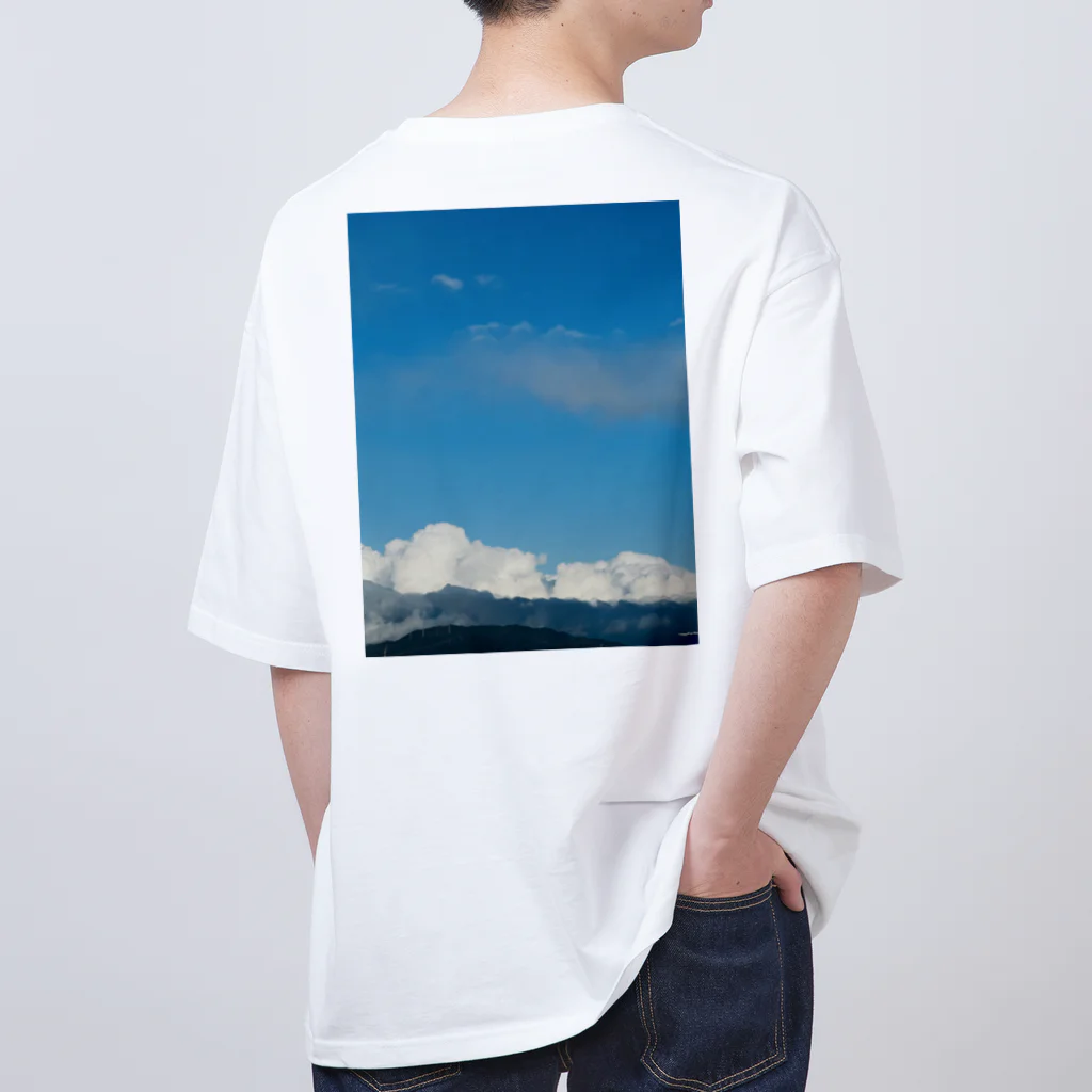 k_cloudart official shopのKUMO KUMA オーバーサイズTシャツ