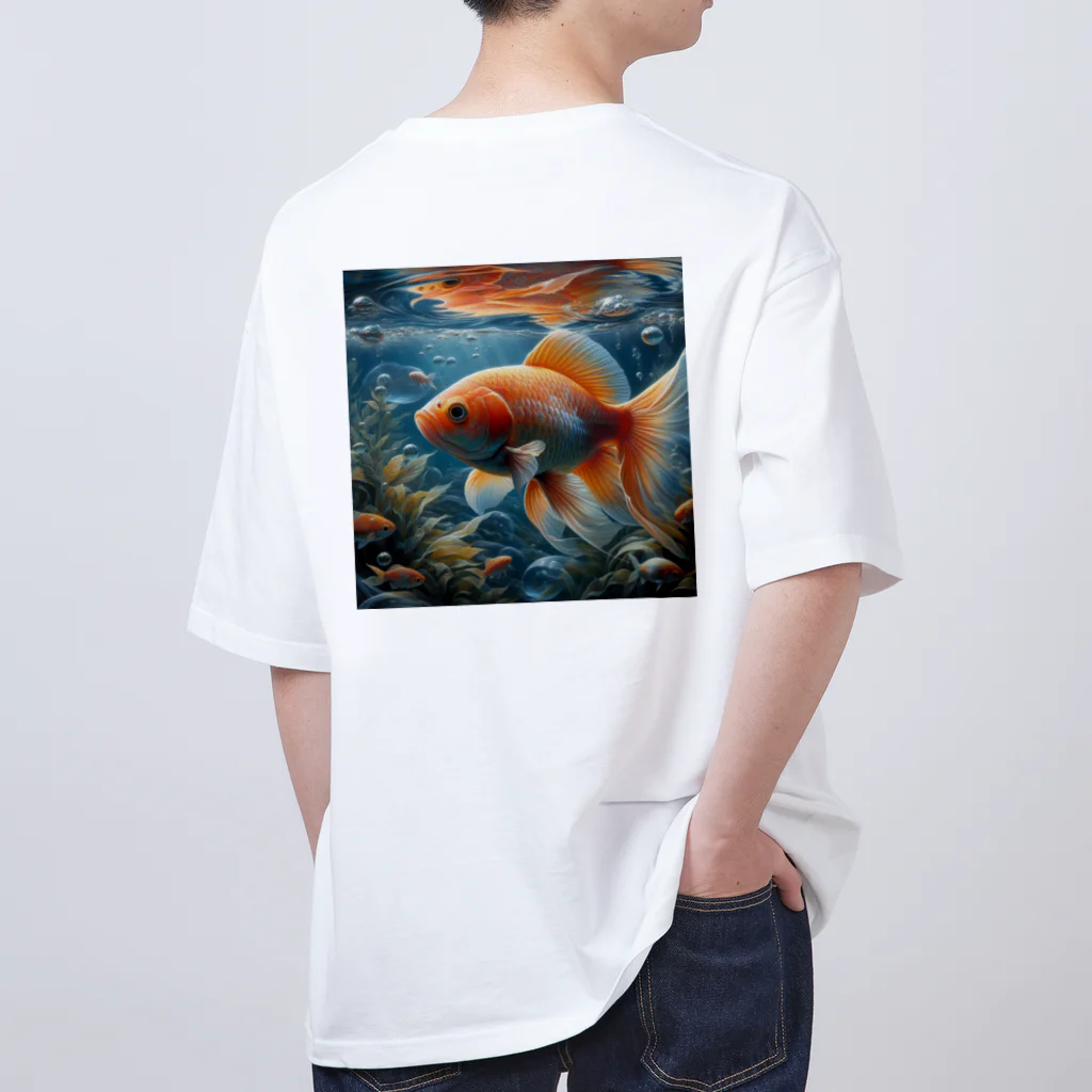 アートフル・メッセンジャーの金運招福金魚様 Oversized T-Shirt