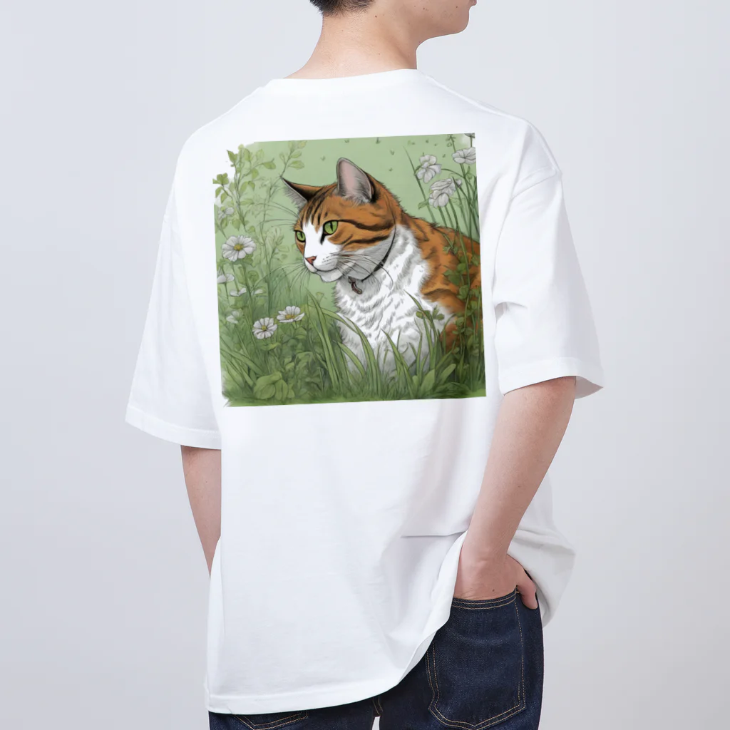 にゃんこーねこの草の中の猫 オーバーサイズTシャツ