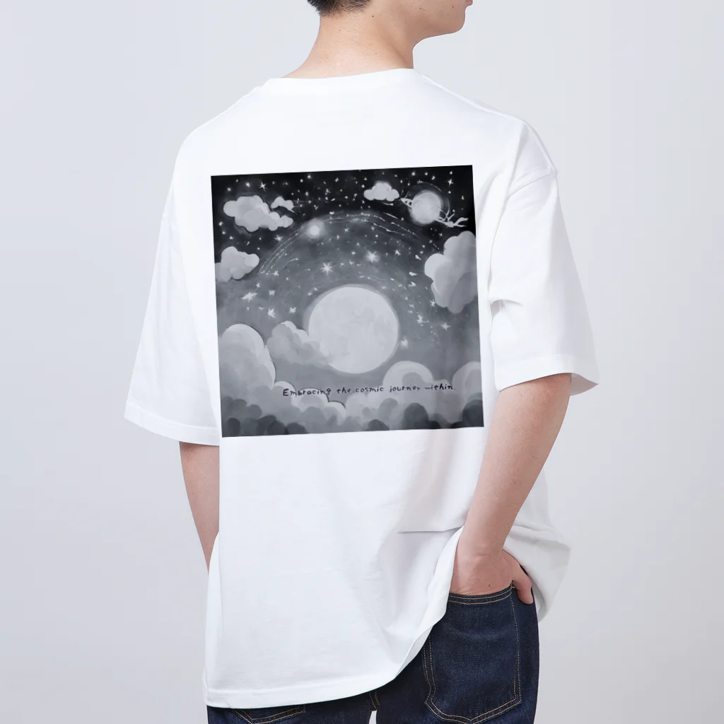 hydrangea-macrophyllaのEmbracing the cosmic journey within. Oversized T-Shirt