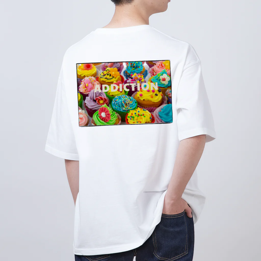 HappyFaceMarketのカップケーキ中毒アディクション Oversized T-Shirt