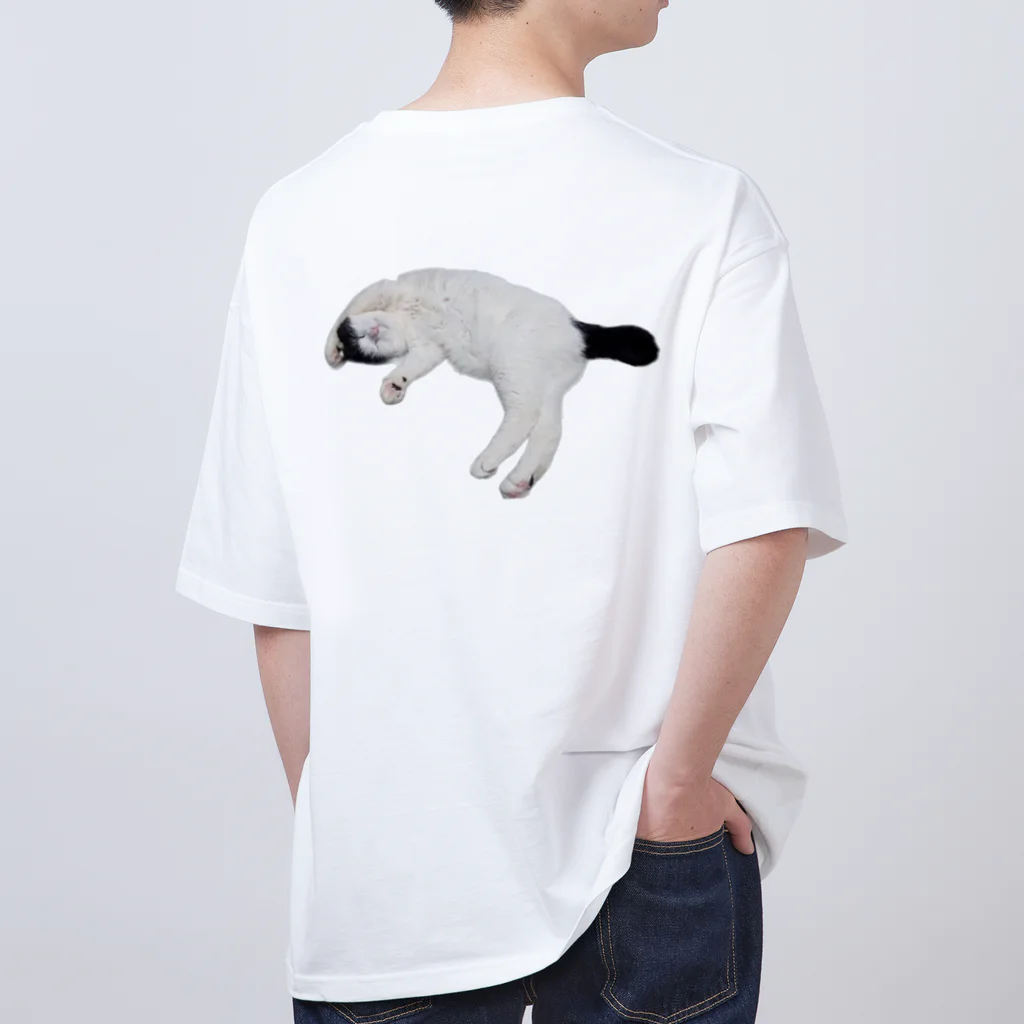 クリスタの尻尾が短い保護猫 たぬちゃん Oversized T-Shirt