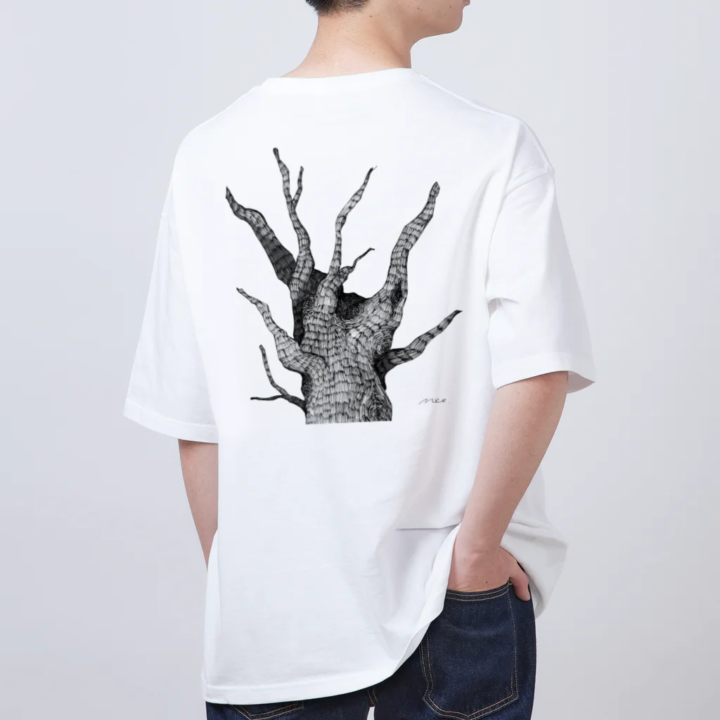 めおShopの枯れる木 Oversized T-Shirt