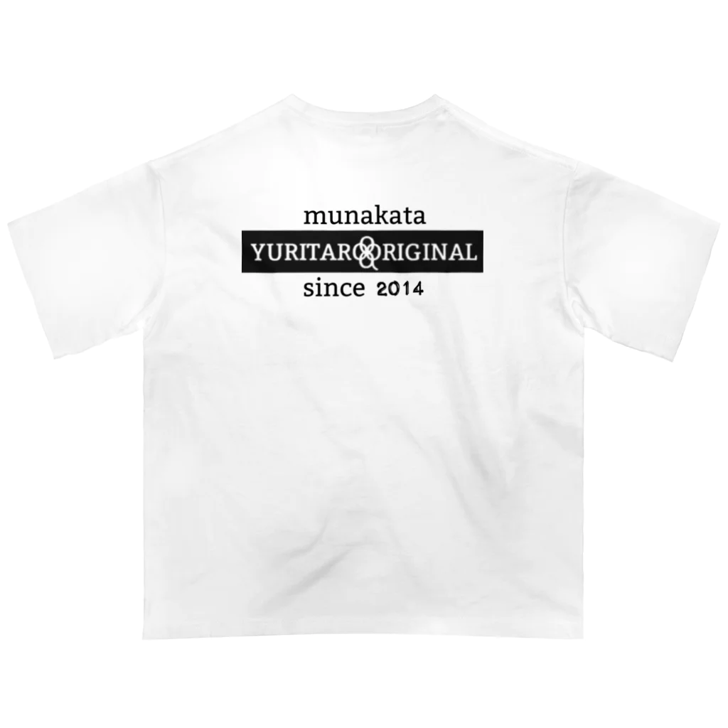 YURITAROORIGINLの笑うハリネズミとタンポポの綿毛. オーバーサイズTシャツ