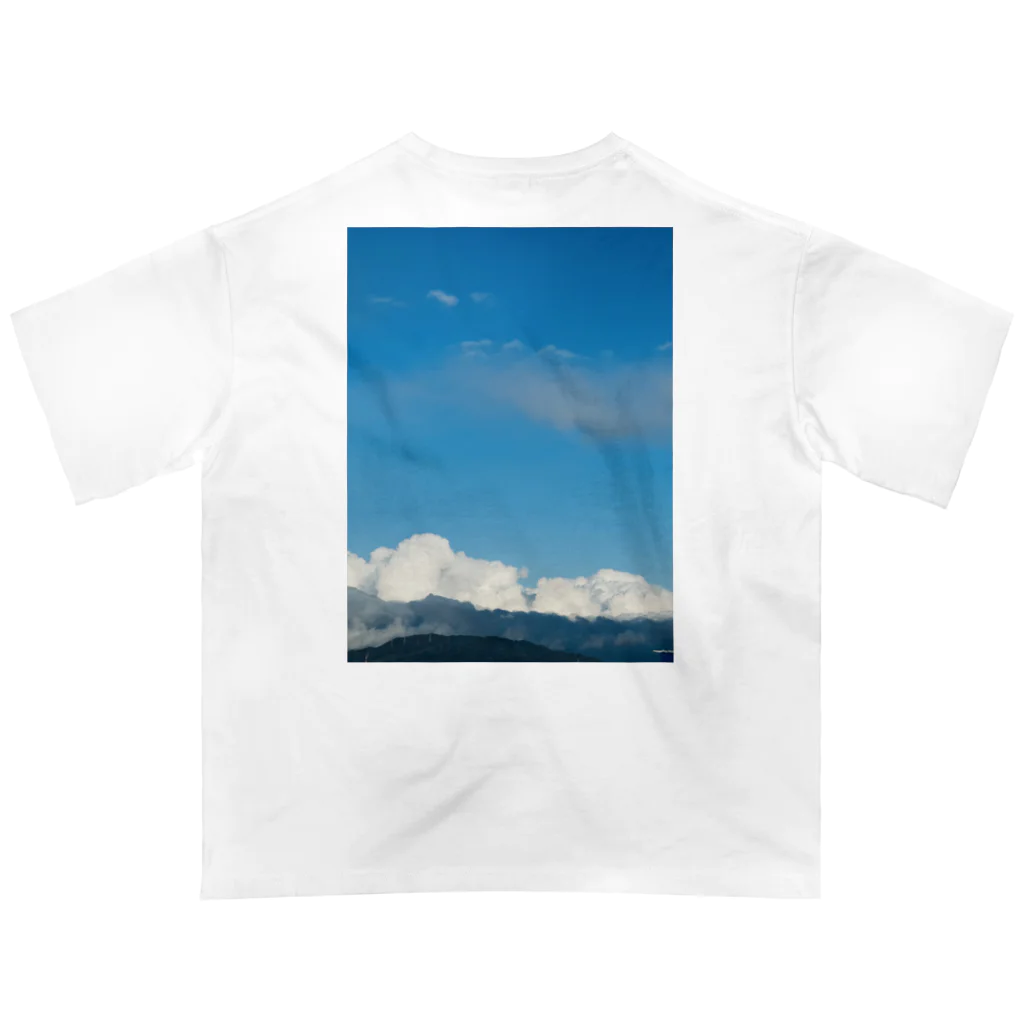 k_cloudart official shopのKUMO KUMA オーバーサイズTシャツ