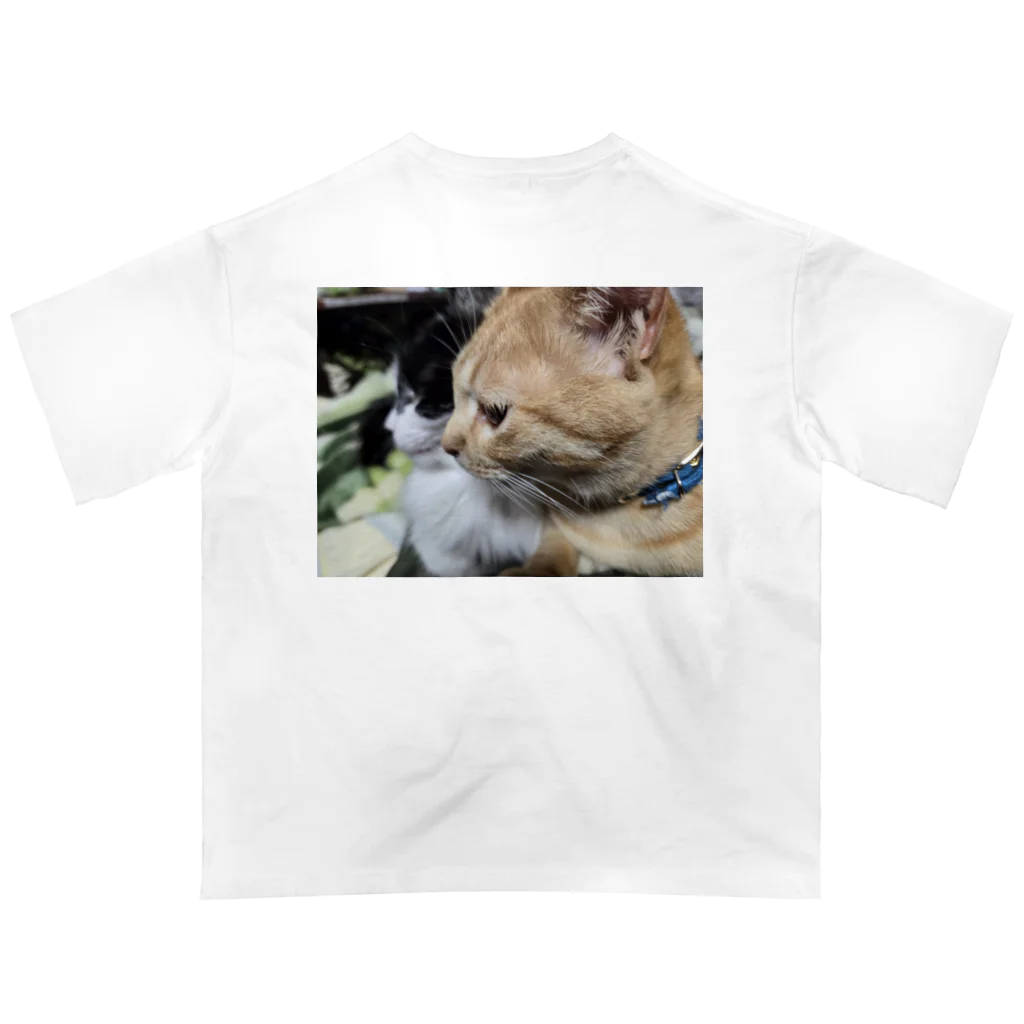 ayamomohidemiのキュートな猫猫あくび オーバーサイズTシャツ