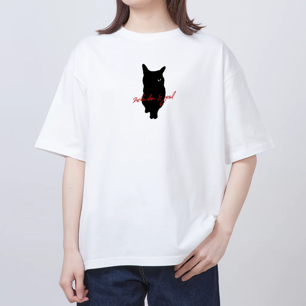 ヤマノチススメ（やまぐち）のneko chan is god オーバーサイズTシャツ