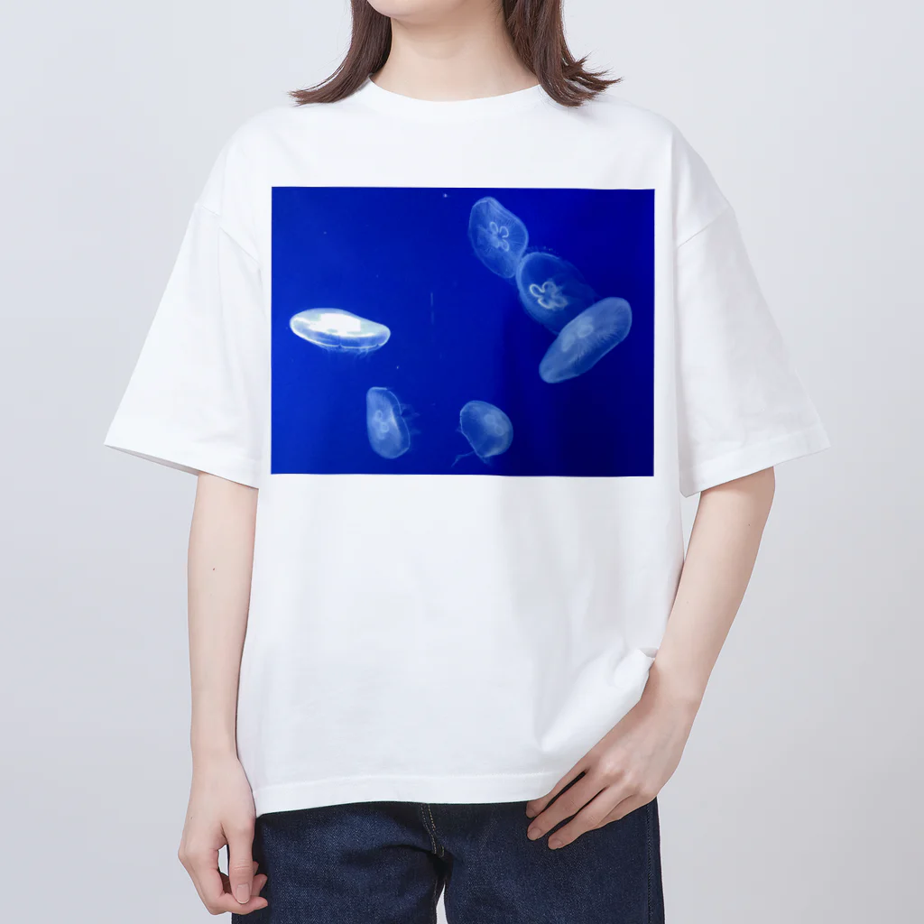 mi-mi（写真家、クラゲ、ノスタルジック）のゆらめきクラゲ オーバーサイズTシャツ