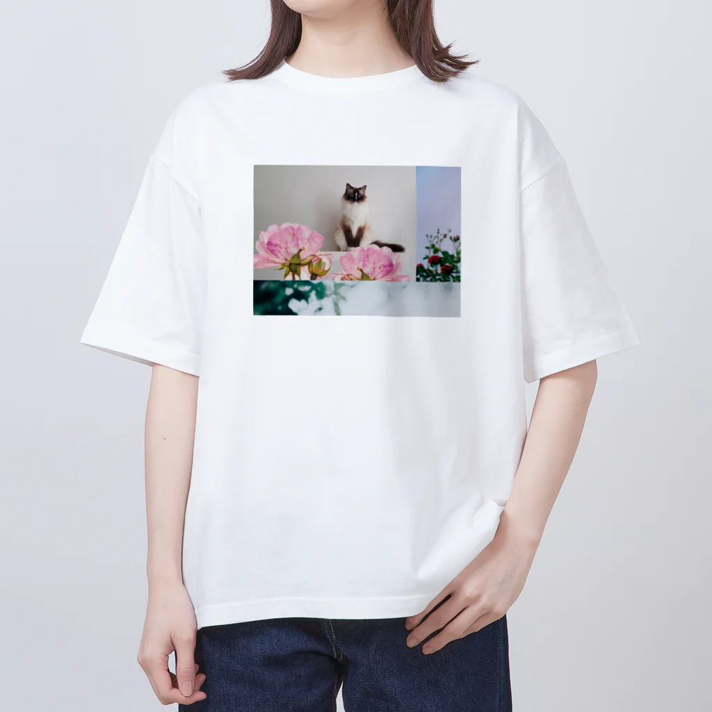 moony.galleryのシャム猫とバラと Oversized T-Shirt