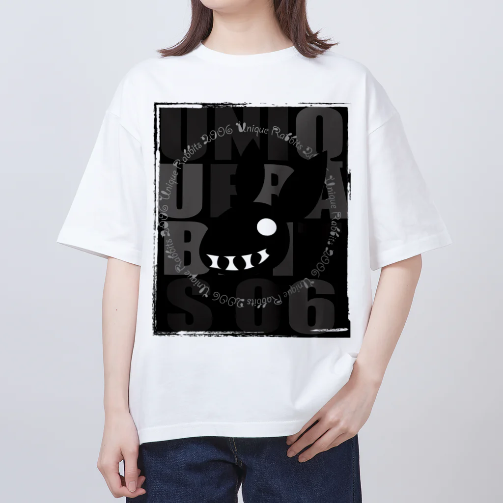 Unique RabbitsのUniqueRabbits03 Oversized T-Shirt