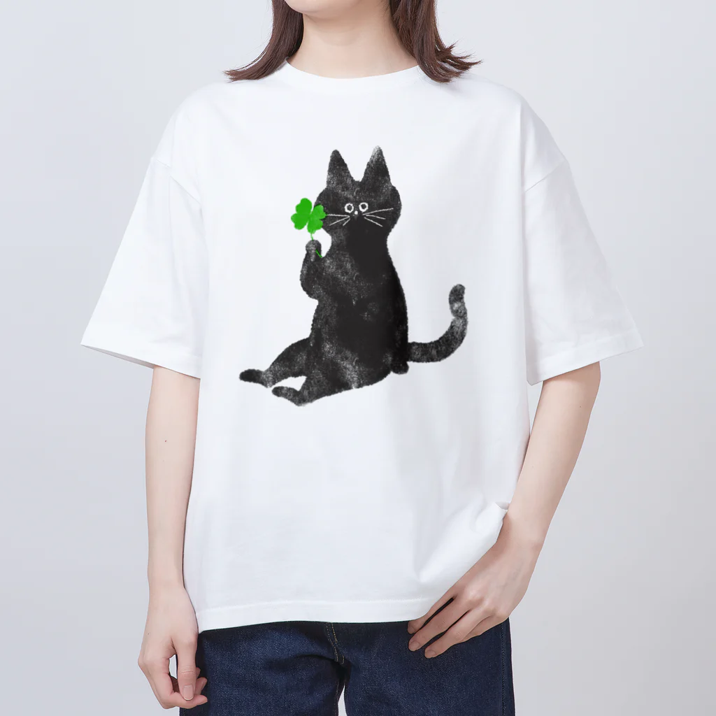 asako-shopの四葉のクローバーとねこ🍀 オーバーサイズTシャツ