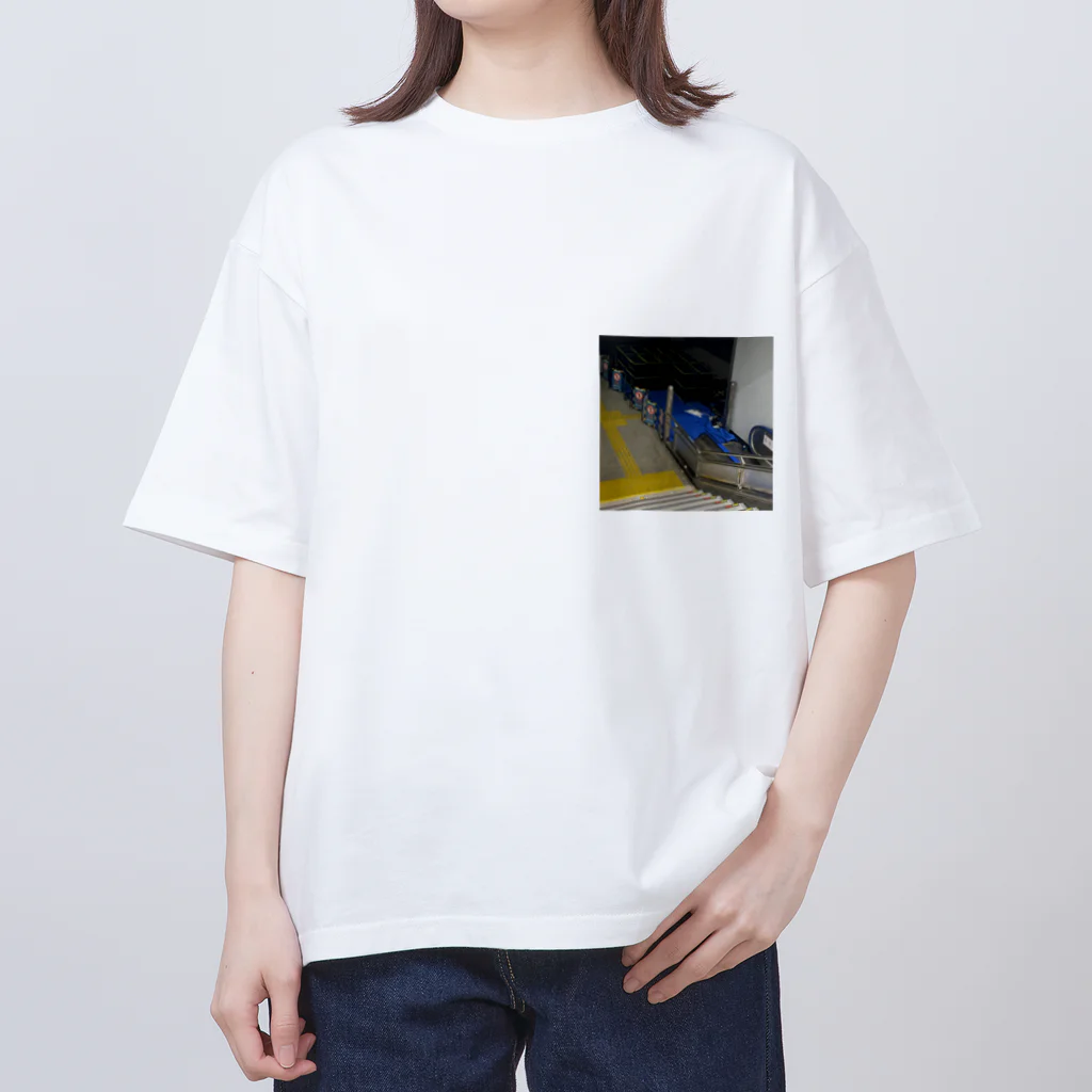 misaki motofujiの段たち Oversized T-Shirt