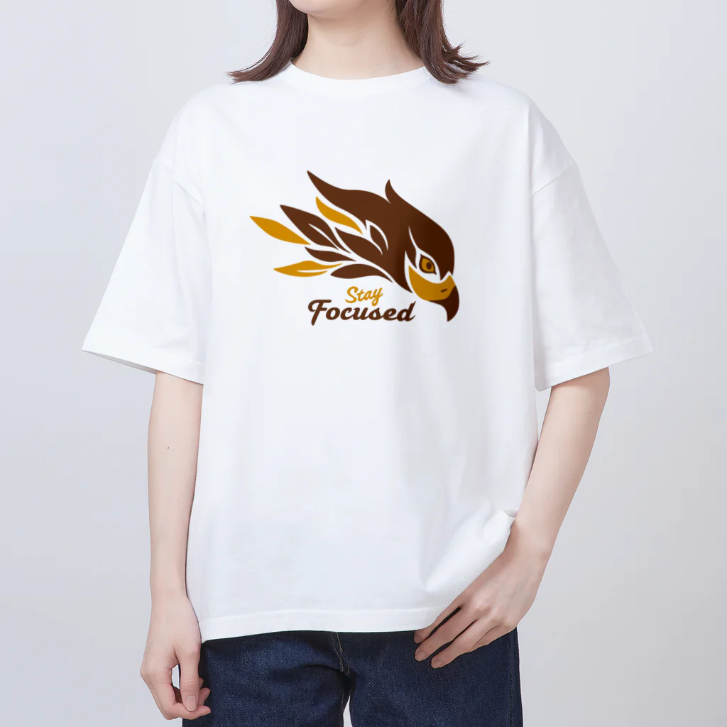 kocoon（コクーン）の集中したい鷹 Oversized T-Shirt