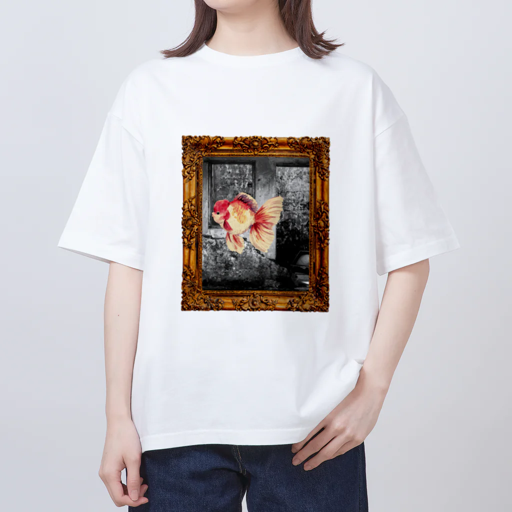 Picture Frameの額縁:金魚 オーバーサイズTシャツ