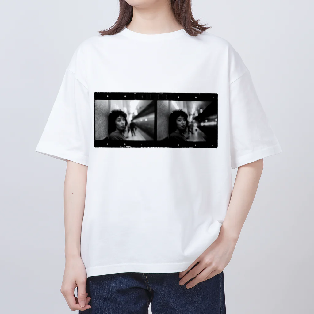 青戸 照馬のFRAGMENTS Oversized T-Shirt