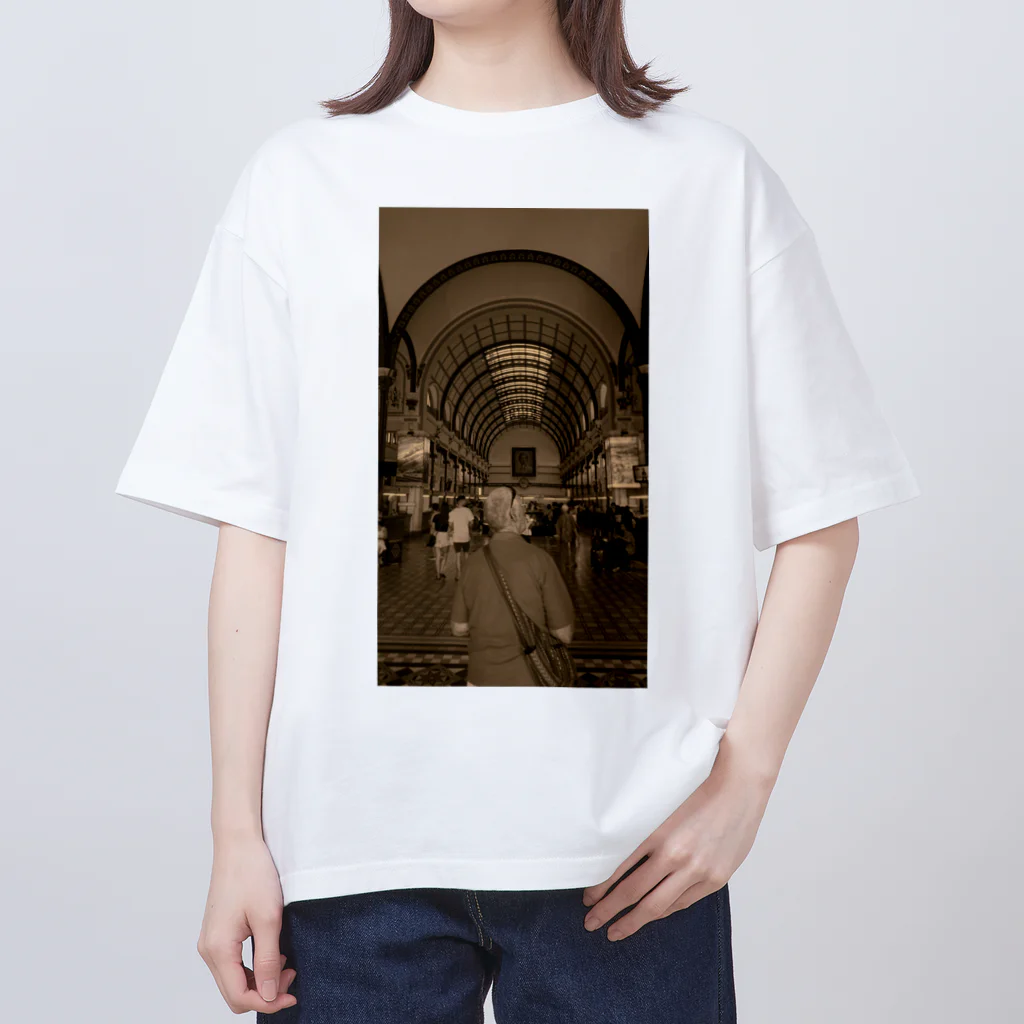 nrmhbのサイゴン中央郵便局 Oversized T-Shirt