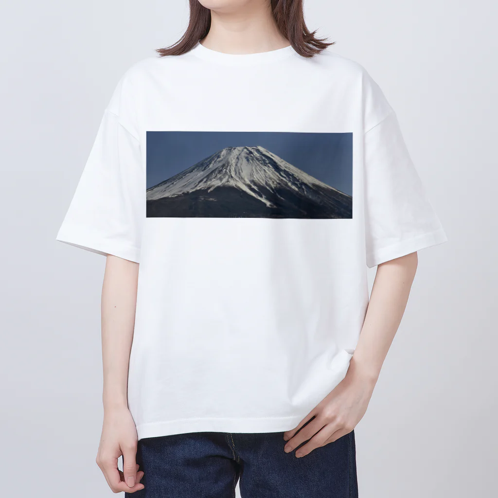 下田村の冠雪した富士山 オーバーサイズTシャツ