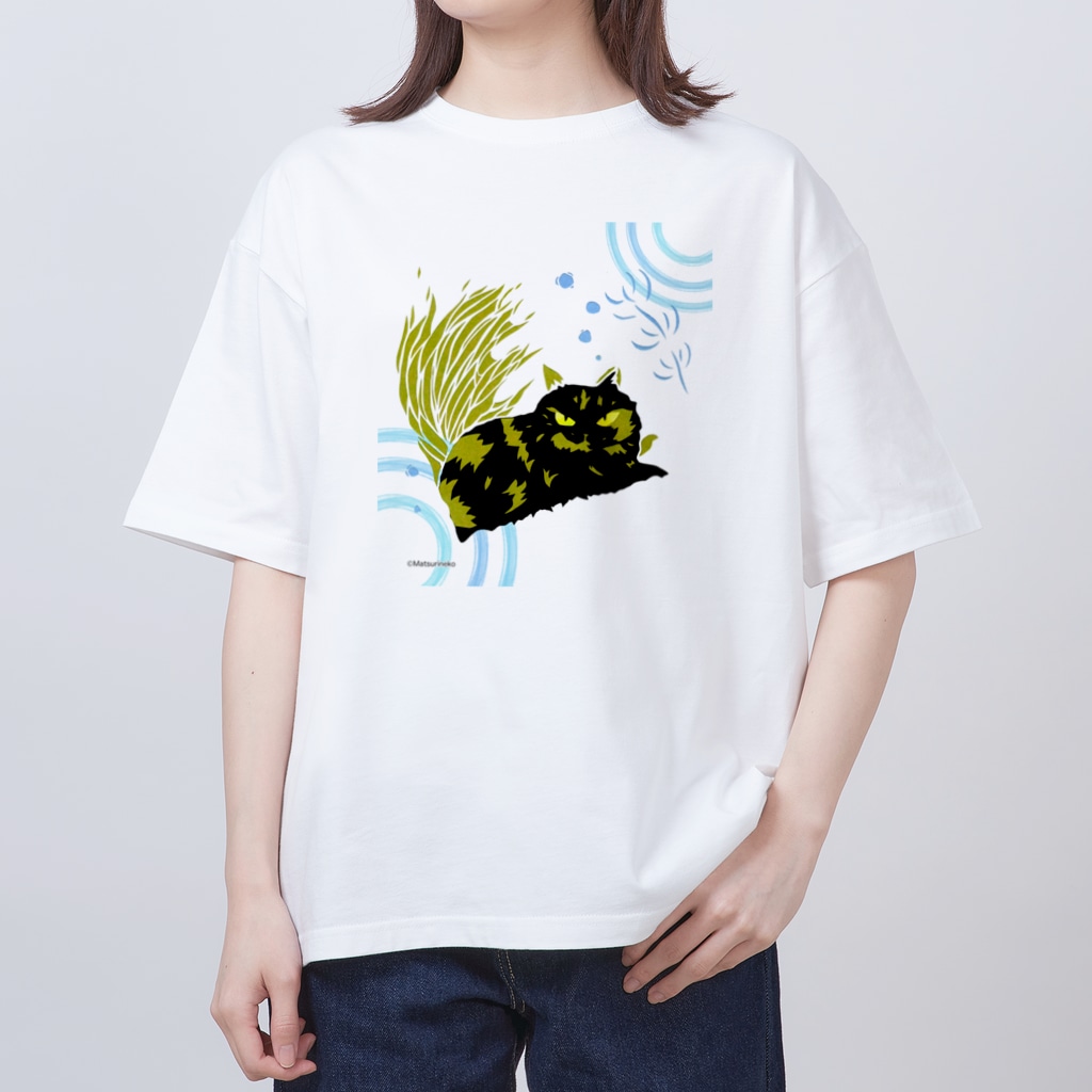 まつり猫ショップの金魚猫 Oversized T-Shirt