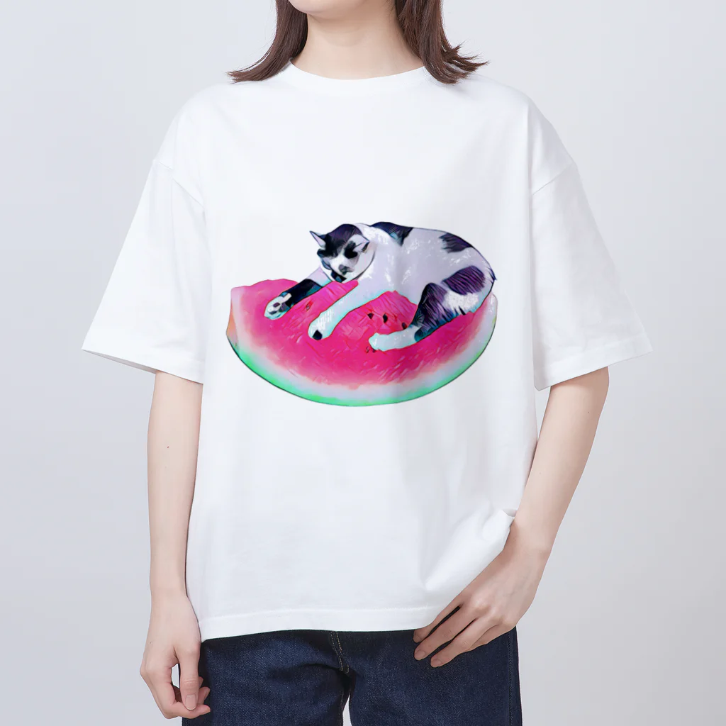 ねこまみれの白黒柄のネコとスイカ Oversized T-Shirt